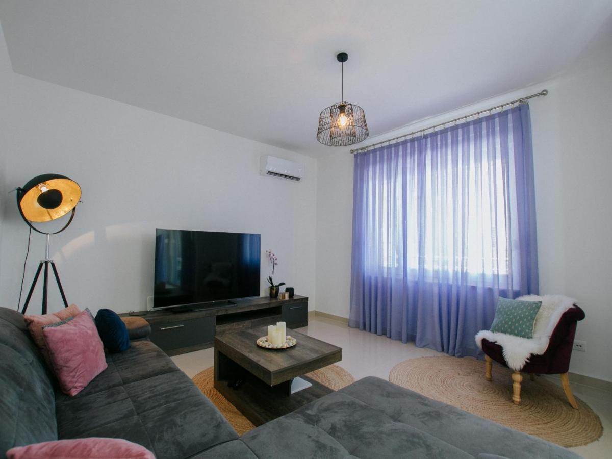 Luxury Apartment Di 特罗吉尔 外观 照片