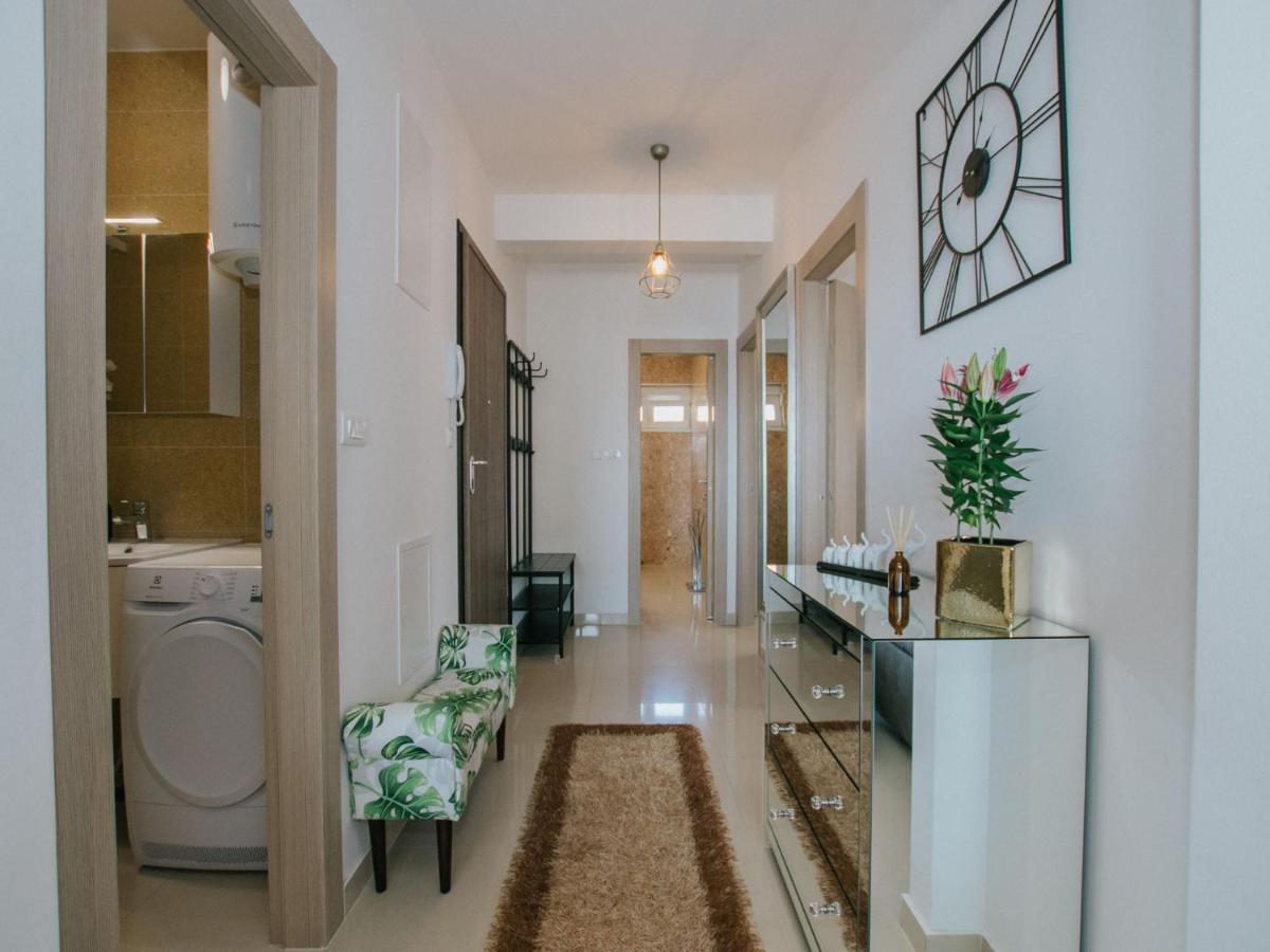 Luxury Apartment Di 特罗吉尔 外观 照片