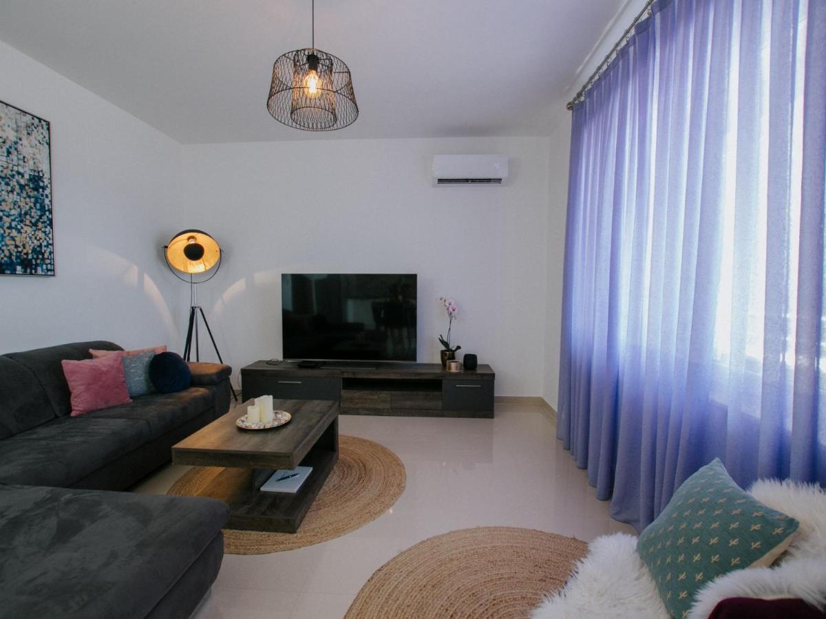 Luxury Apartment Di 特罗吉尔 外观 照片